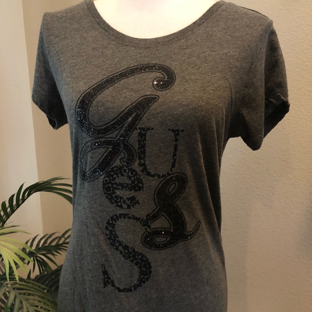 Guess top